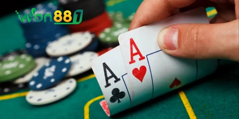 game bai poker la tro choi hap dan mang tinh chien thuat cao Game bài Poker là trò chơi hấp dẫn mang tính chiến thuật cao.